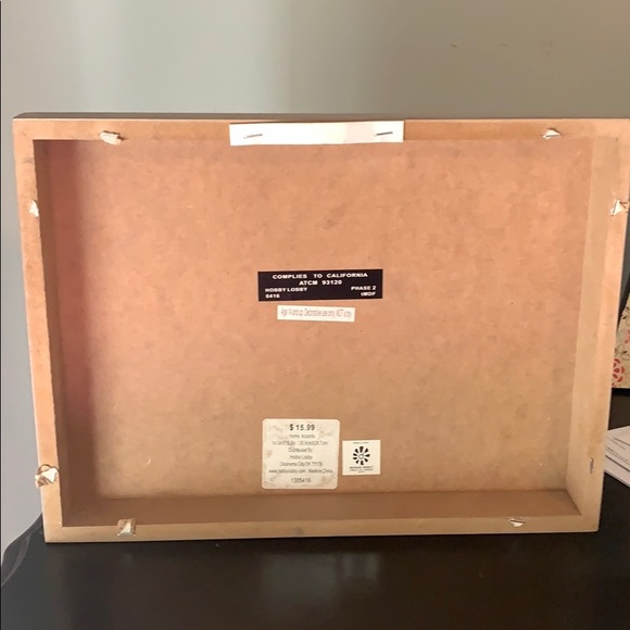 Decor - Picture 5 of 5